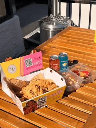 Group bundle picnic for two
